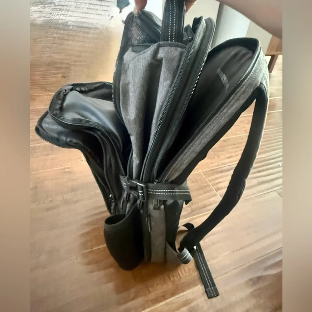 Ogio airflow travel/commuter Backpack